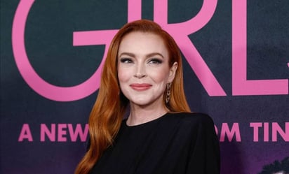 Lindsay Lohan hace aparición sorpresa en el estreno de la nueva versión de 'Chicas pesadas'