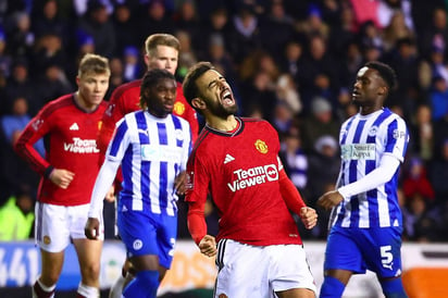 Manchester United se impone a Wigan y se mantiene 'con vida' en FA Cup