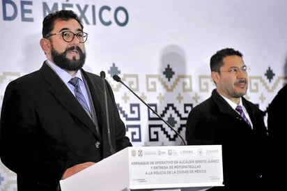 Encargado de la Fiscalía en CDMX recibió título reciente de institución de compañero de la 4T