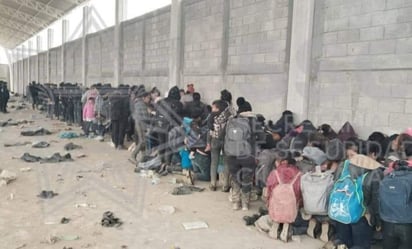 Rescatan a más de 300 migrantes hacinados en una bodega en Cuaxomulco, Tlaxcala