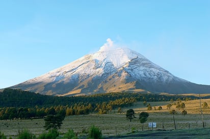 Popocatépetl registró 28 exhalaciones este 13 de enero