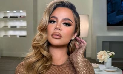 El impactante look de Khloé Kardashian con pezoneras doradas