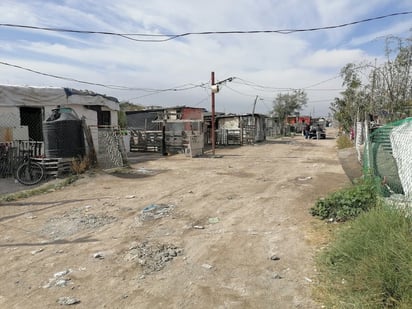 Algunas familias huyen del frío, otras aguantan en tejabanes