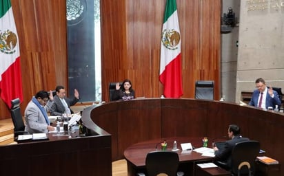 Morena logra aplazar en TEPJF discusión por multa por gastos de 'corcholatas'