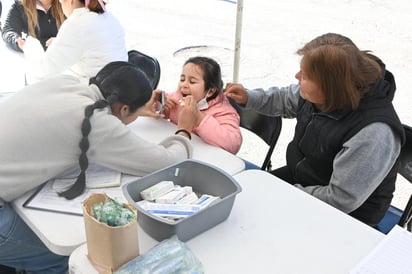 Retoman brigadas de salud en la delegación Carranza