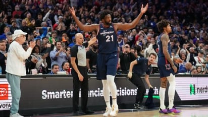 Embiid guía triunfo de los 76ers sobre los Spurs con 70 puntos anotados