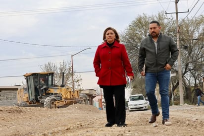 Supervisa alcaldesa Diana Haro Martinez obra de pavimentación en Los Montes II