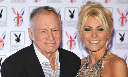 Viuda de Hugh Hefner cuenta lo perturbador que fue vivir con el magnate, adicto al sexo, en la mansión Playboy