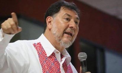 'Ahí les va su medicina'; Noroña va como representante del PT ante el INE