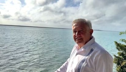 AMLO supervisa trabajos del Tren Maya en Bacalar, Quintana Roo