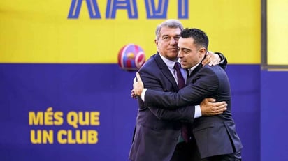 Laporta acepta que Xavi se quede hasta final de temporada y pide pelear la Champions