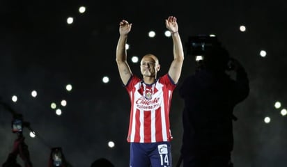 Chicharito y sus primeras palabras en el vestidor de Chivas: “Vamos a jalar parejo, cabro#$&”