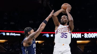 Kevin Durant superó los 28,000 puntos en la NBA