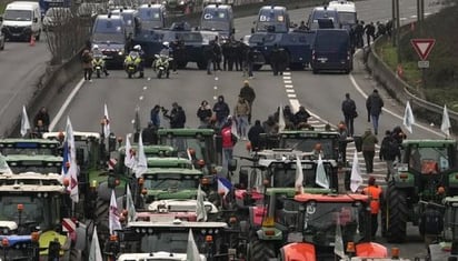 Agricultores belgas bloquean carreteras en cuarto día de protestas