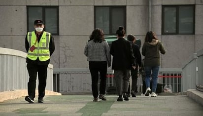 Ejecutan en China a pareja que lanzó a dos niños del piso 15 de un edificio