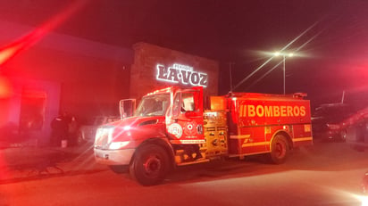 Cortocircuito provoca incendio en periódico local de Piedras Negras