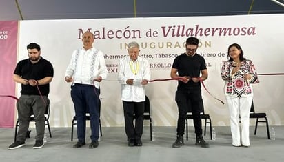 AMLO va por un salario mínimo para maestros, médicos y soldados