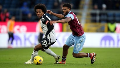 Fulham, sin Raúl Jiménez, empató a dos goles de visita ante Burnley