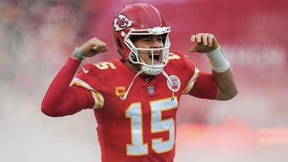 Papá de Patrick Mahomes: 'Todavía no está al nivel de Tom Brady, pero va por buen camino'