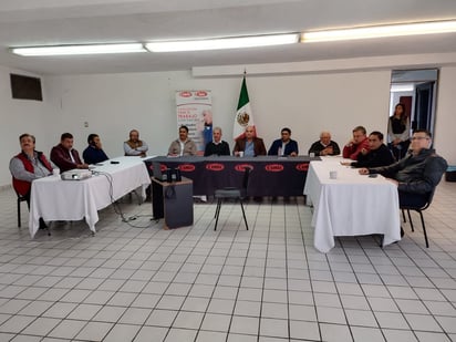 CMIC y gobierno revisan proyectos de Obras de ISN