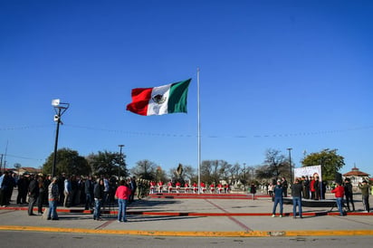 Se conmemora el 107 aniversario de la Constitución en PN