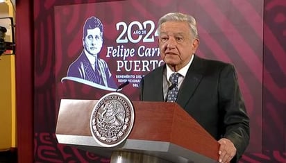 AMLO critica a candidatos de oposición por ir a hacer campaña a EU