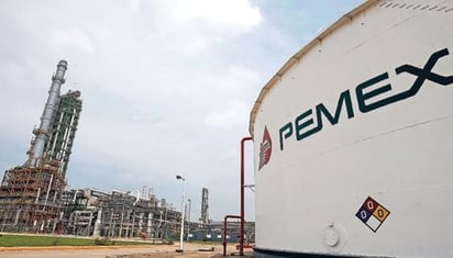 Recorta Moody's calificación de Pemex; está a un escalón de caer en default