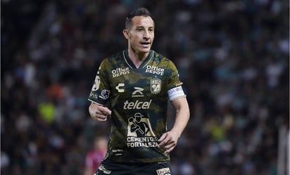 Andrés Guardado abandona el León ante América por lesión