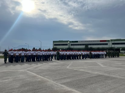 Más de 200 jóvenes ingresan al Servicio Militar, entre ellos una mujer voluntaria