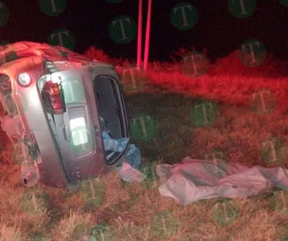 Padre de familia pierde la vida en volcadura en la carretera Monclova-Saltillo