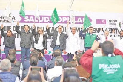 Manolo inicia un programa de renovación para 14 hospitales