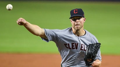 Corey Kluber, dos veces Cy Young, se retira de MLB