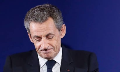 Condenan a prisión a expresidente francés Sarkozy