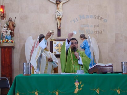 ¡Se va el padre del pueblo!: Jorge  se retira de la parroquia Sagrada