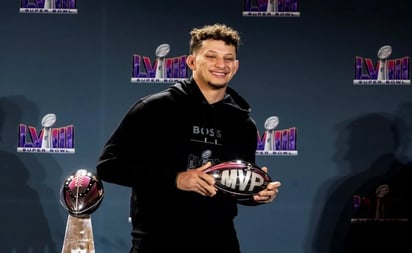 NFL: Patrick Mahomes reacciona a las comparaciones con Tom Brady: 'Es el mejor'