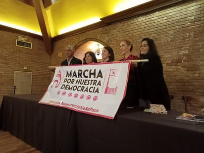 Convocan a marcha por la democracia el domingo