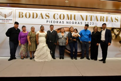 Programan bodas comunitarias para abril parejas legalizarán su relación 