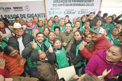 Manolo Jiménez Salinas entrega obras en Cuatrociénegas 