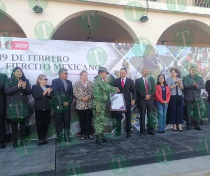 Autoridades celebran Día del Ejército