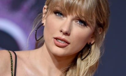 Esta es la particular relación ente Taylor Swift y la serie 'La ley y el orden'