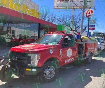 Incendio en Pollo Feliz causa evacuación y movilización de cuerpos de rescate