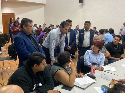 Universitarios de Unidad Norte piden mejoras y cambios al rector Pimentel