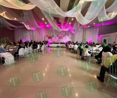 82 parejas formalizan en bodas comunitarias