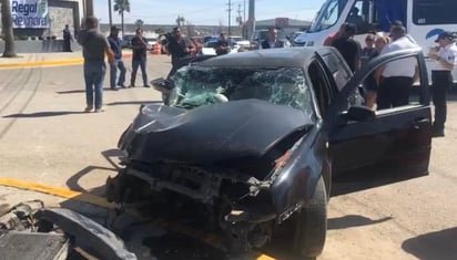 Estudiantes sufren fuerte accidente al ser chocados por un camión