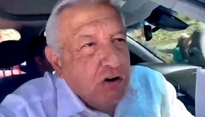 AMLO califica de 'vergonzosa' la filtración del número telefónico de su hijo