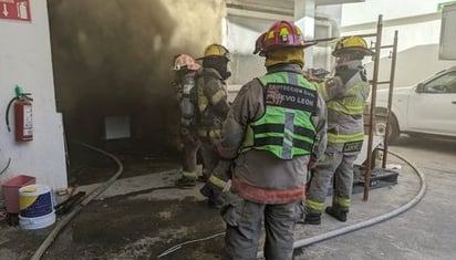 Incendio de vivienda en Santa Catarina deja un muerto