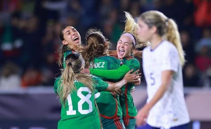 Copa Oro W: ¡Victoria Histórica! México avanza como líder de grupo tras derrotar a Estados Unidos