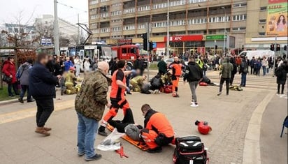 Automóvil embiste a peatones en Polonia y deja al menos 19 heridos