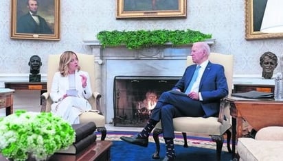 Biden aprueba lanzar ayuda humanitaria por aire a Gaza