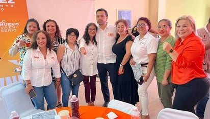 Álvarez Máynez promete gobernar para las mujeres